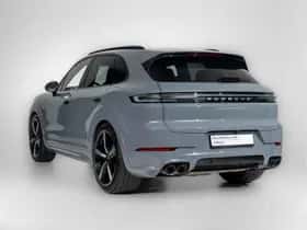 Porsche Cayenne (2024) thumbnail 2
