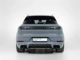 Porsche Cayenne (2024) thumbnail 16