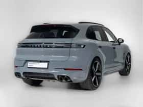 Porsche Cayenne (2024) thumbnail 6