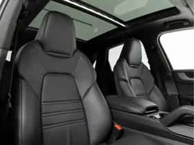 Porsche Cayenne (2024) thumbnail 8