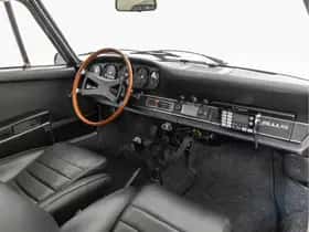 Porsche 911 (1969) thumbnail 7