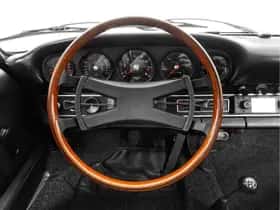 Porsche 911 (1969) thumbnail 9