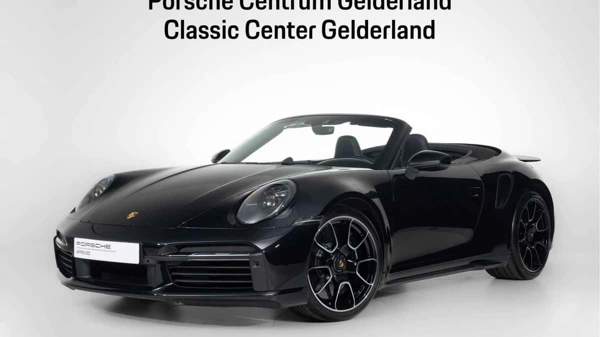 Porsche 911 (2021) — foto 1