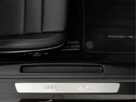 Porsche 911 (2021) thumbnail 30