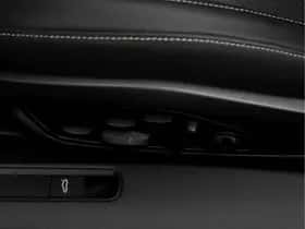 Porsche 911 (2021) thumbnail 33