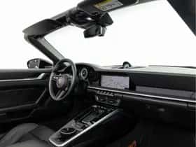 Porsche 911 (2021) thumbnail 7