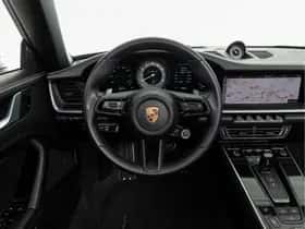 Porsche 911 (2021) thumbnail 9