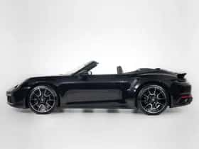 Porsche 911 (2021) thumbnail 10