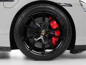 Porsche Taycan (2024) thumbnail 11