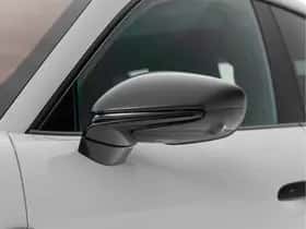 Porsche Taycan (2024) thumbnail 16