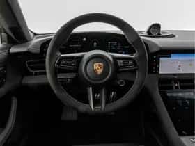 Porsche Taycan (2024) thumbnail 17