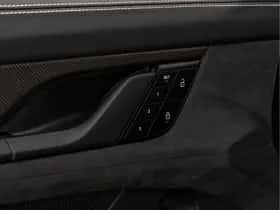 Porsche Taycan (2024) thumbnail 25