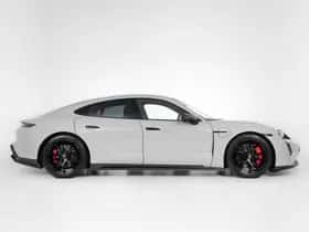 Porsche Taycan (2024) thumbnail 9
