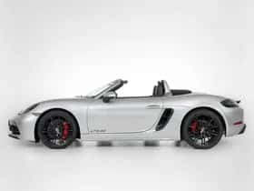 Porsche 718 (2022) thumbnail 11
