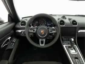 Porsche 718 (2022) thumbnail 9