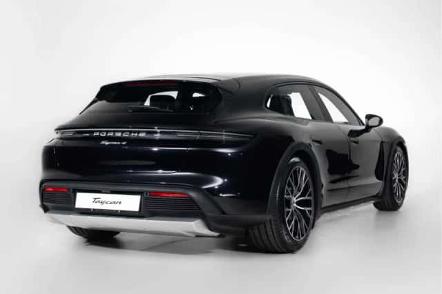 Porsche Taycan (2025) thumbnail 2