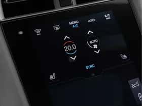 Porsche Taycan (2025) thumbnail 14