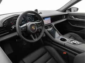 Porsche Taycan (2025) thumbnail 3