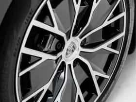 Porsche Taycan (2025) thumbnail 21