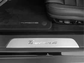 Porsche Taycan (2025) thumbnail 29