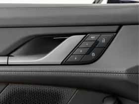 Porsche Taycan (2025) thumbnail 35