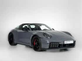 Porsche 911 (2025) thumbnail 12
