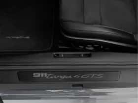 Porsche 911 (2025) thumbnail 30