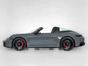 Porsche 911 (2025) thumbnail 6