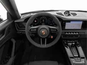 Porsche 911 (2025) thumbnail 10