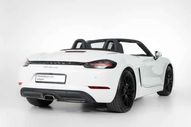 Porsche 718 (2023) thumbnail 2