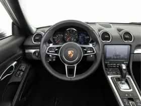 Porsche 718 (2023) thumbnail 10