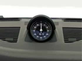 Porsche 911 (2023) thumbnail 18
