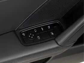 Porsche 911 (2023) thumbnail 35