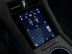 Porsche Taycan (2024) thumbnail 13