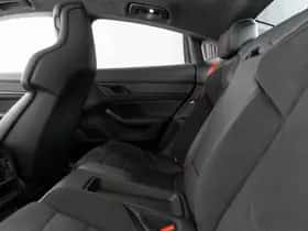 Porsche Taycan (2024) thumbnail 33