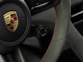 Porsche Taycan (2024) thumbnail 36