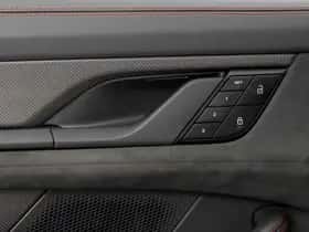 Porsche Taycan (2024) thumbnail 38