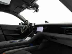 Porsche Taycan (2024) thumbnail 7