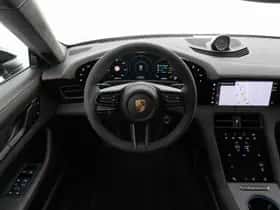 Porsche Taycan (2024) thumbnail 9