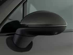 Porsche Macan (2025) thumbnail 24