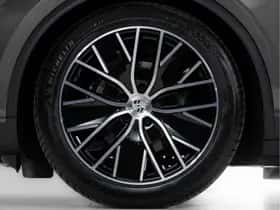 Porsche Macan (2025) thumbnail 45