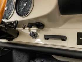 Porsche 912 (1965) thumbnail 39