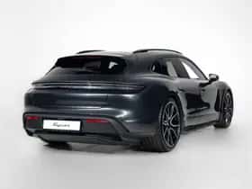 Porsche Taycan (2025) thumbnail 2