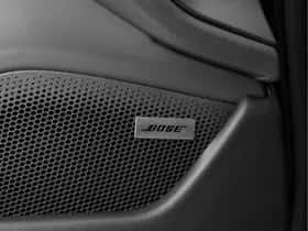 Porsche Taycan (2025) thumbnail 31