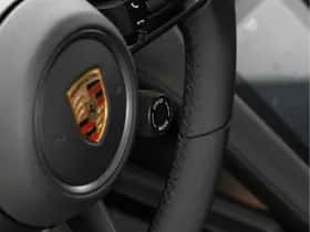 Porsche Taycan (2025) thumbnail 35