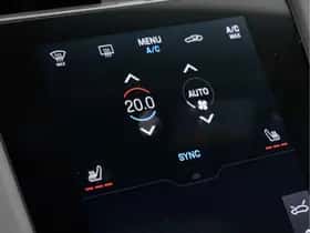 Porsche Taycan (2025) thumbnail 37
