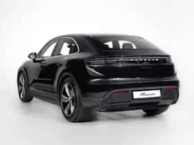 Porsche Macan (2025) thumbnail 2