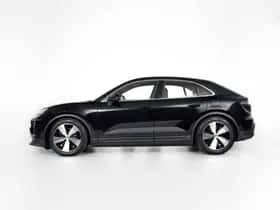 Porsche Macan (2025) thumbnail 11