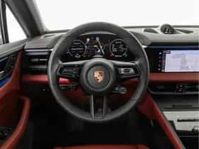 Porsche Macan (2025) thumbnail 15