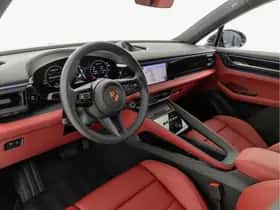 Porsche Macan (2025) thumbnail 3